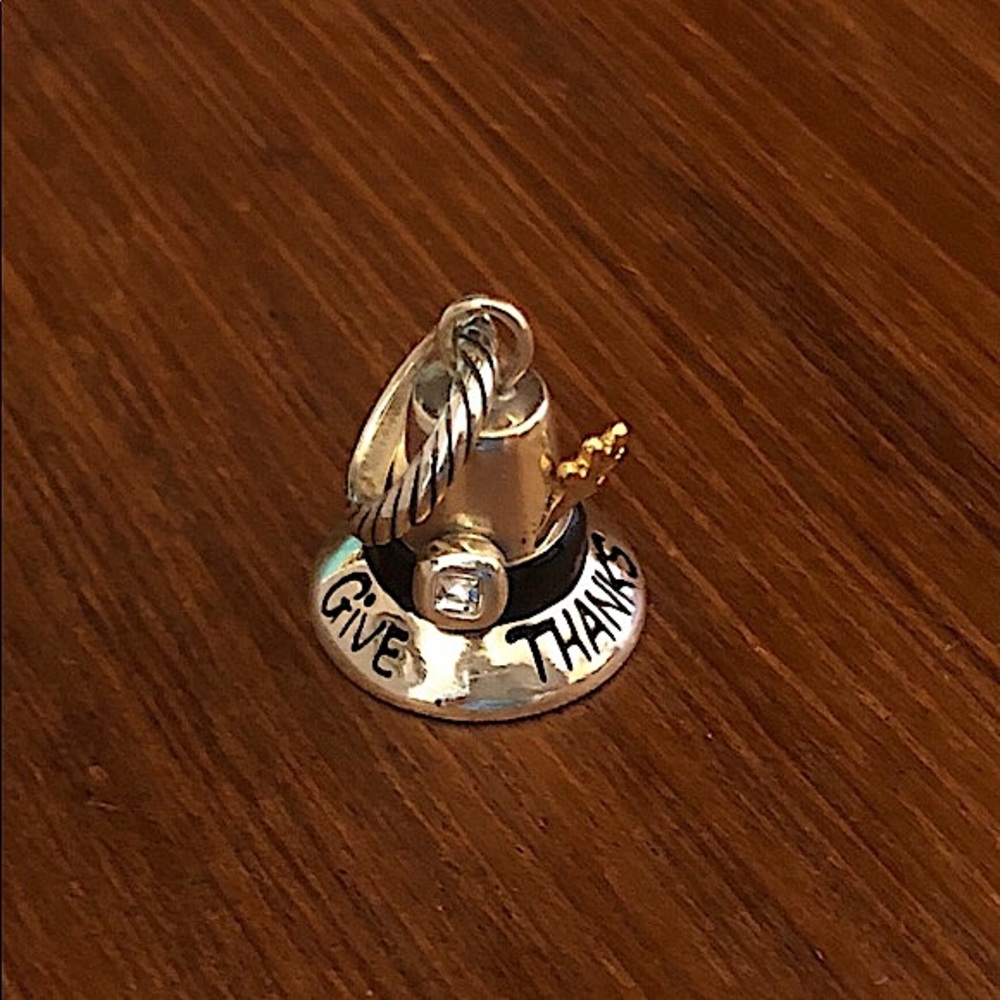 🦃Listing! 🆕 Brighton Give Thanks charm Pilgrim hat with gold feather Retired
